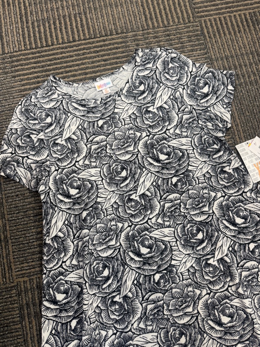 NWT LuLaRoe Carly Black White Floral High-Low Dress Sz XS
